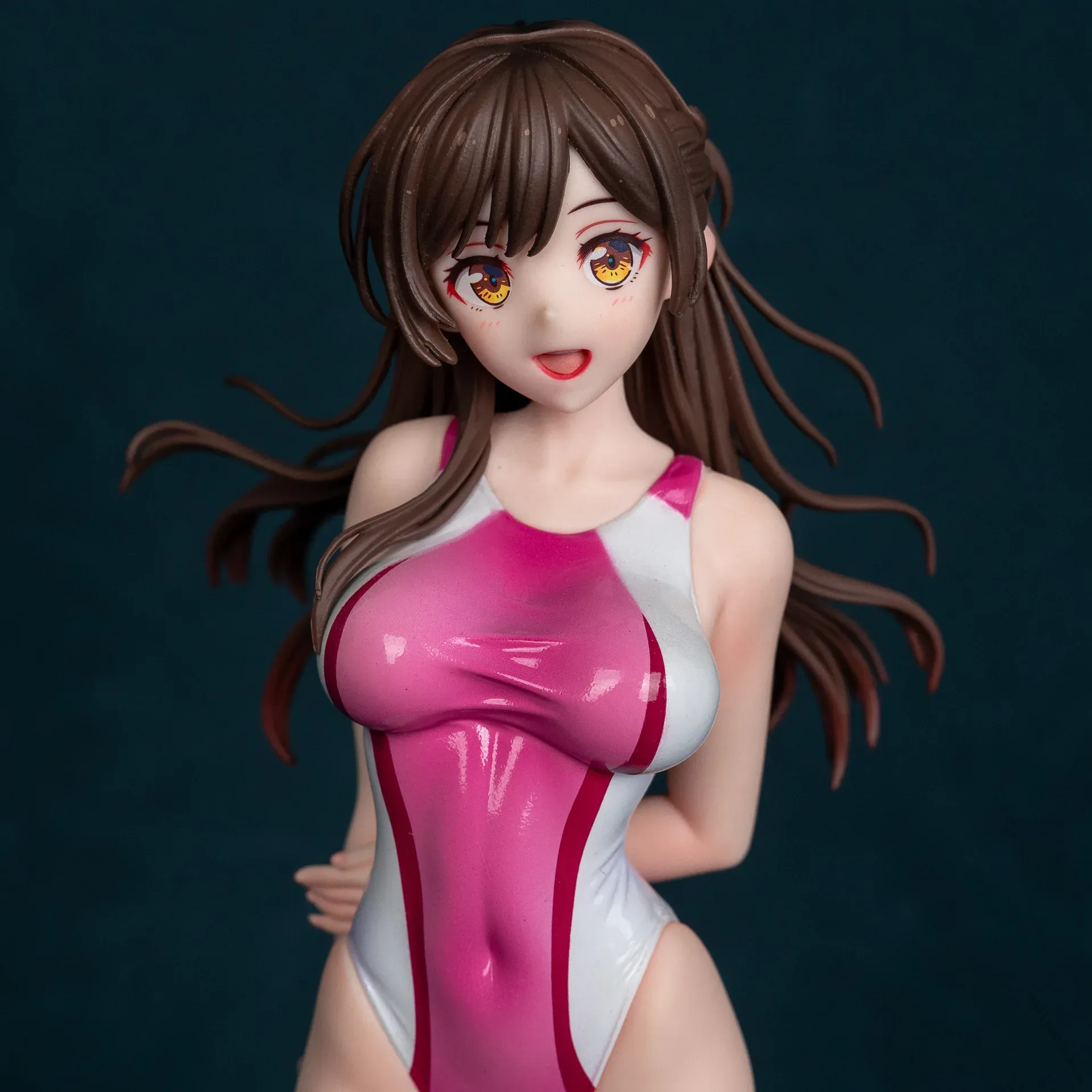 Figur Ichinose Chizuru Berbaju - Desk Setup For Good Posture ulasan dan harga